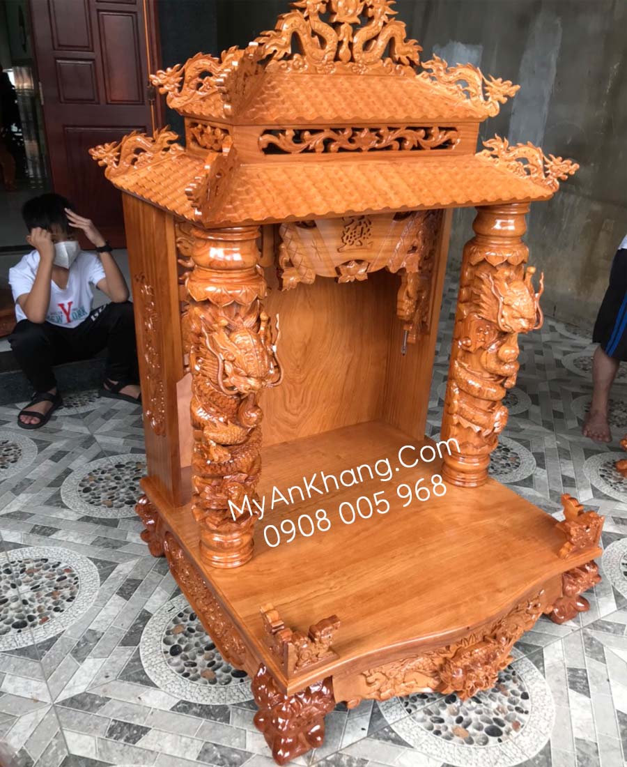 bàn thờ ông địa thần tài mái chùa đẹp tại TPHCM gỗ gõ đỏ dày nguyên tấm